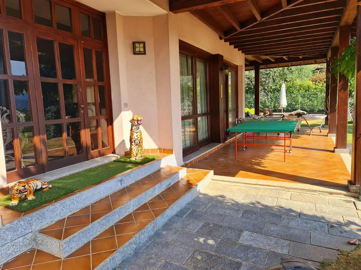 B&B Margot Albavilla 2*,  Italia